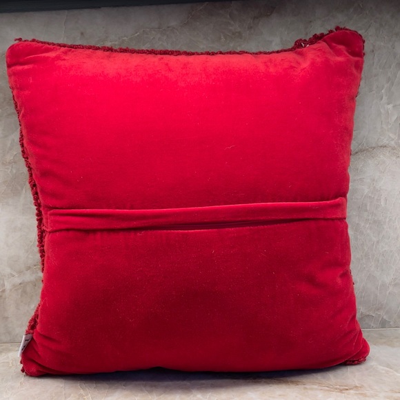 Chandler 4 Corners Laura Megroz Yellow Lab With Candy Cane - Hooked Wool Pillow - Picture 3 of 8